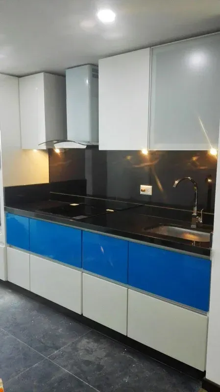 Cocina integral en poliuretano