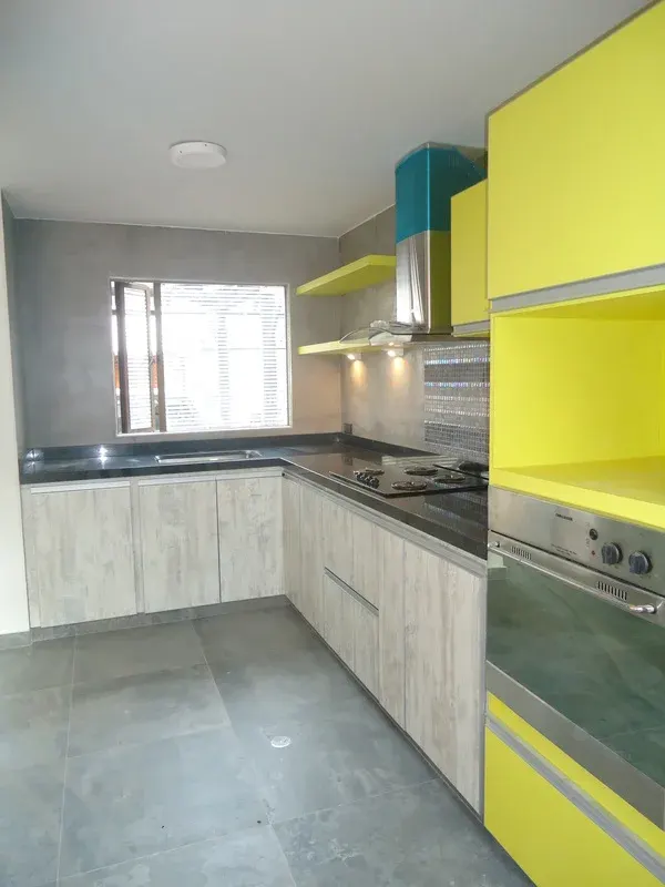 Cocinas integrales Bogotá con perfil manija interna gola y graf