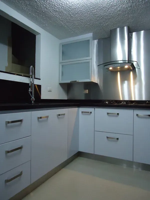Cocinas en pintura de poliuretano o poliéster – miniatura 6