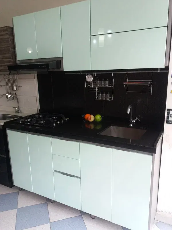 Cocina en pintura de poliéster 1.70 mt